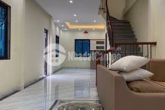 Bán căn nhà mới xây 2.5 tầng siêu đẹp thiết kế hiện đại giá tốt tại văn lâm