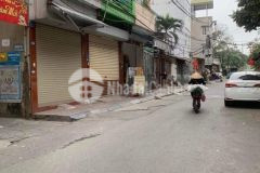 Bán nhà quang trung hà đông ô tô đỗ cửa k.d nhỏ cắt tóc, gội đầu tạp hoá ngõ thông tiện í