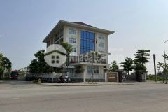 Đất 3 mặt thoáng hoàng quốc việt chỉ 18,x triệum2