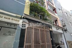 Nhà mới vào ở ngay,hxh phan đăng lưu 6 tầng 12,5 tỷ bán gấp