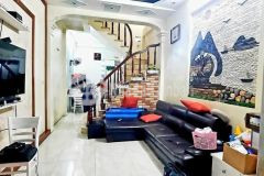 Bán nhà kim giang hoàng mai, dt 33m2, giá hơn 3 tỷ, ngõ ô tô