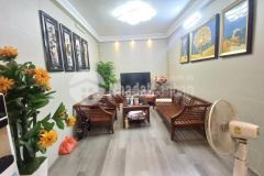 Bán nhà riêng đường giải phóng, ô tô, 40m2 x 5t, mt 6 m, nhỉnh 3 tỷ, lh 0984417892.