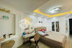 Bán nhà láng 46m x 6 tầng giá 6.4 tỷ nhà mới