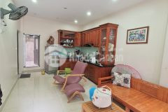 Bán nhà lãng yên 5 tầng mt 5.7m ô tô đỗ ngày đêm chỉ 6.1 tỷ.