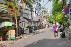 Bàu cát, đồng đen tân bình, ngang hơn 4m, 3 tầng giá nhỉnh 5tỷ.