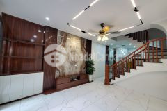 Chính chủ cần tiền bán gấp nhà phan đình giót, diện tích 35m2 x 5 tầng. giá chỉ 3.9 tỷ.