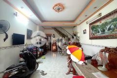 Ngộp bank, bán nhà trung tâm bình tân, dt lớn 4.2m x 19m nở hậu 8.1m, chỉ 4 tỷ 999