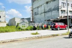 Kẹt tiền tôi cần bán rẻ lại nền đất mặt tiền đường 16m nằm gần uỷ ban xã lê minh xuân