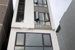 Bán nhà thạch bàn, ô tô vào nhà, 45 m2, 5 tầng, mặt tiền 4 m, giá chỉ nhĩnh 4 tỷ.