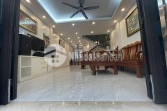 Bán nhà 420 ngọc thụy, long biên, 51m2, mt4.4m, phân lô, ô tô, full nội thất