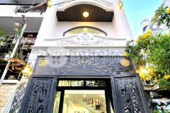 Chỉ 11 tỷ 121m2 sát mặt tiền tiện xây mới bán nhà nát đường hồng bàng, q.6