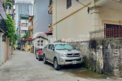 Cực hiếm bán đất bồ đề, 61 m2, mặt tiền 8 m, giá chỉ 2,85 tỷ.