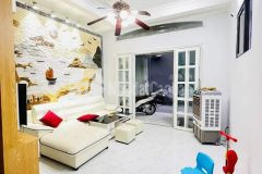 Có 102, nhà chất, lô góc, ô tô đỗ cửa,ở sướng, gần đh thương mại, từ liêm, 42m2 giá nhỉnh 5 tỷ