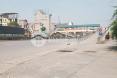 Cần bán nhà 3 tầng mặt đường ql5a, chỉ 4.2 tỷ, kinh doanh thoải mái.