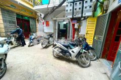 Bán gấp nhà chợ khâm thiên 30m 4 tầng mặt tiền 5.3m giá chỉ 2.7 tỷ