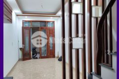 Bán nhà ngõ 40 nguyễn chính, sđcc, mới đẹp ở ngay, 30m2, 5 tầng, chỉ 4.2 tỷ.