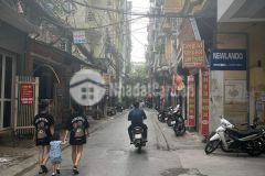 Cho thuê nhà nguyên căn, kd sầm uất, văn cao, ba đình, 40m2 x 3t, giá 13trthcó tl