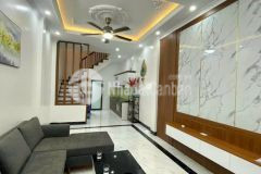 Nhà cầu diễn 35.5m2 x 5t vị trí cách đường ô tô chỉ 30m, gần đh tài nguyên