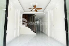 Bán nhà nguyễn chính phân lô 55mx5t mt 4m giá chỉ 8.8 tỷ có thang máy nhà mới tinh