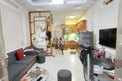 Nhà 30m ra phố bạch mai sầm uất 5 tầng 4.1 tỷ kinh doanh hbt lh 0332773182 mr dương