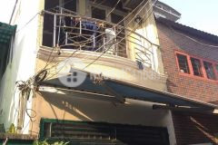 Bán nhà mặt tiền sân bay gò vấp 3.5 tỷ, 35m2,đường nhựa 4.5 mét.