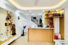 Chủ nợ bank gấp bán nhà trần thái tông 33m, lô góc ở ngay, ô tô, chỉ 4 tỷ.