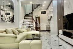 Bán nhà phân lô ngõ 612 đê la thành 35m2 x5tầng,gần ôtô, ở ngay giá 4,55 tỷ 0969693855