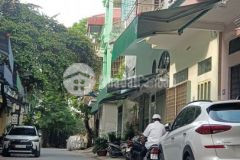 Bán nhà 4 tầng ô tô đỗ cửa ngay trung tâm thanh phố thanh hóa chỉ nhỉnh 1 tỷ