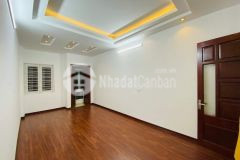 Bán nhà phố nguyễn chính, dt 36m2, 5 tầng, oto đỗ cửa, giá chào 4 tỷ.