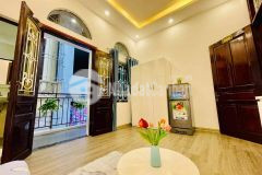 Lô góc 2 thoáng, chủ xây tâm huyết, bãi gửi xe cạnh nhà.