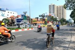 Cho thuê nhà 1 trệt 3 lầu 6 phòng ngủ mặt tiền thống nhất mới, phường 8, tp.vũng tàu