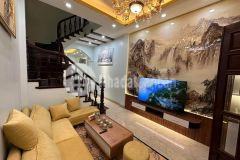 Cực hiếm hoàng quốc việt ô tô tránh phân lô kd, 60m2 5 tầng, mt 5m giá 16,8 tỷ.