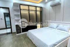 Nguyễn khánh toàn 32m 5 tầng nhà đẹp ở luôn cách phố chỉ vài bước chân. giá chào 3,65 tỷ thươ