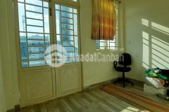 Nhà đẹp, vào ở ngay, đúc kiên cố. công năng cho khách tài chính nhỏ, có oto vào nhà, 2pn, 2wc.