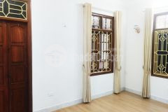 Bán gấp nhà 3,65 tỷ ngõ toàn thắng khâm thiên dt 40m2x5t, sđcc