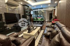 Nhà tuyệt đẹp mặt phố thang máy gara ôtô fun nội thất xịn kim đồng lh 0332773182 mr dương