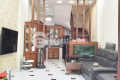 Bán nhà 5 tầng phố nguyễn khang cầu giấy, ngõ thông, gân oto, nhà đẹp ở ngay, hơn 4 tỷ.