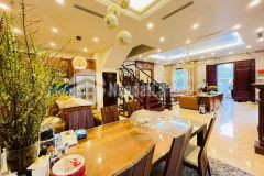 Nợ bank bán gấp biệt thự kđt linh đàm gần hồ linh đàm 250m2 chỉ 36.8 tỷ. lh 0989.62.6116