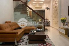 Nhà đẹp ở luôn phố cầu giấy, q. cầu giấy, kinh doanh, ô tô vào nhà 62m2, 12,9 tỷ.