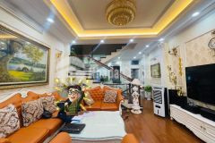 Hiếm,bán nhà hoàng quốc việt,cầu giấy,ô tô,lô góc,50m,4t giá 7.9 tỷ lh hải cg 0966866250