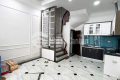 Chủ cần bán gấp lê trọng tấn hà đông 5 tầng 33m2 mt 5m giá 3.75 tỷ.