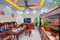 Bán nhà 5 tầng đê la thành đống đa ngõ thông khâm thiên, nhà đẹp ở ngay, hơn 5 tỷ.