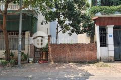 Tôi chính chủ có 65 m mặt đường 40 m vỉa hè 7m tại ngọc thuỵ, long biên