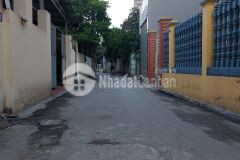 Bán nhà c4 phường giang biên, long biên 42m2, giá 2,48 tỷ ngõ ô tô vào nhà