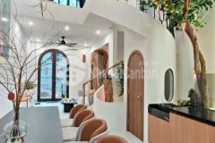 Siêu đẹp, bán nhà thạch bàn, cổ linh, 45m2, lô góc, phân lô, ô tô, gần phố