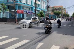 Bán nhà mặt tiền đồng đen 4 tầng víp nhất bàu cát, nhà mới tỉnh tình tinh.