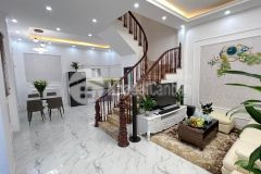 Bán nhà nhân chính quận thanh xuân, ngõ rộng thênh thang, gần phố. 49m x5 tầng. mt4m