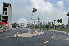 Nhà đẹp bát khối vị trí quá đẹp gần công viên, hồ điều hòa cổ linh