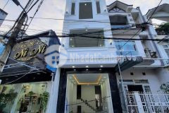 Chỉ 9.4 tỷ, nhà mới xây còn mùi sơn, thanh máy xịn, ô tô tránh trước nhà, đường bà hom, p.13, q.6