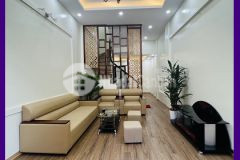 Ban nha phô tây tra, sđcc, đep ơ ngay, kinh doanh, ô tô, 30m2, nhinh 4 ty.